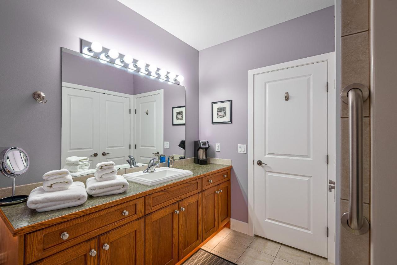Adela'S Bed And Breakfast West Kelowna Ngoại thất bức ảnh